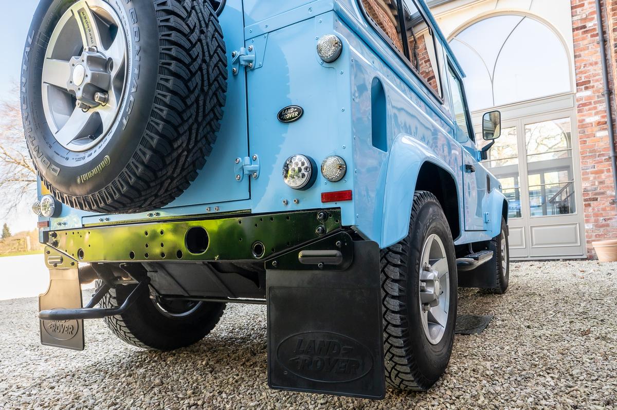 CU09OCO Baby Blue CSG Automotive Land Rover Specialists 4039