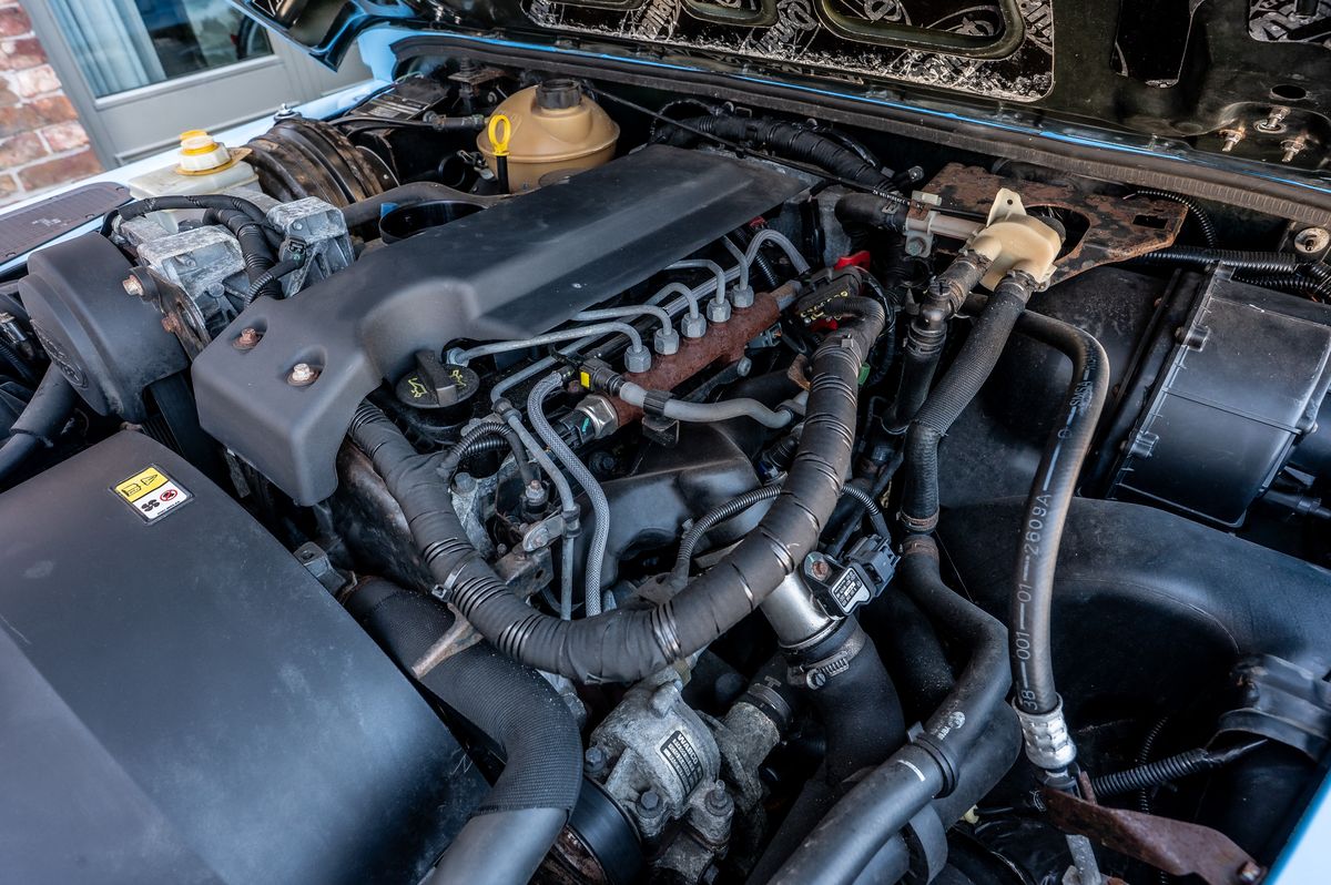 CU09OCO Baby Blue CSG Automotive Land Rover Specialists 4145