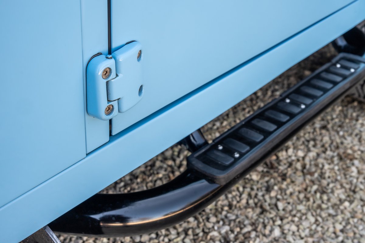 CU09OCO Baby Blue CSG Automotive Land Rover Specialists 8668