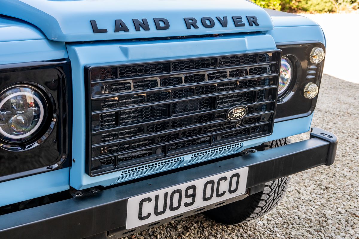 CU09OCO Baby Blue CSG Automotive Land Rover Specialists 8694
