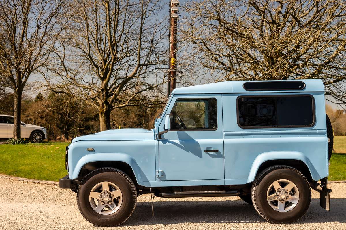 CU09OCO Baby Blue CSG Automotive Land Rover Specialists 8740