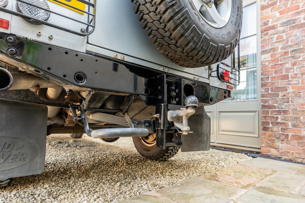 FG59ULD Silver 110 CSG Automotive Land Rover Specialists 4906