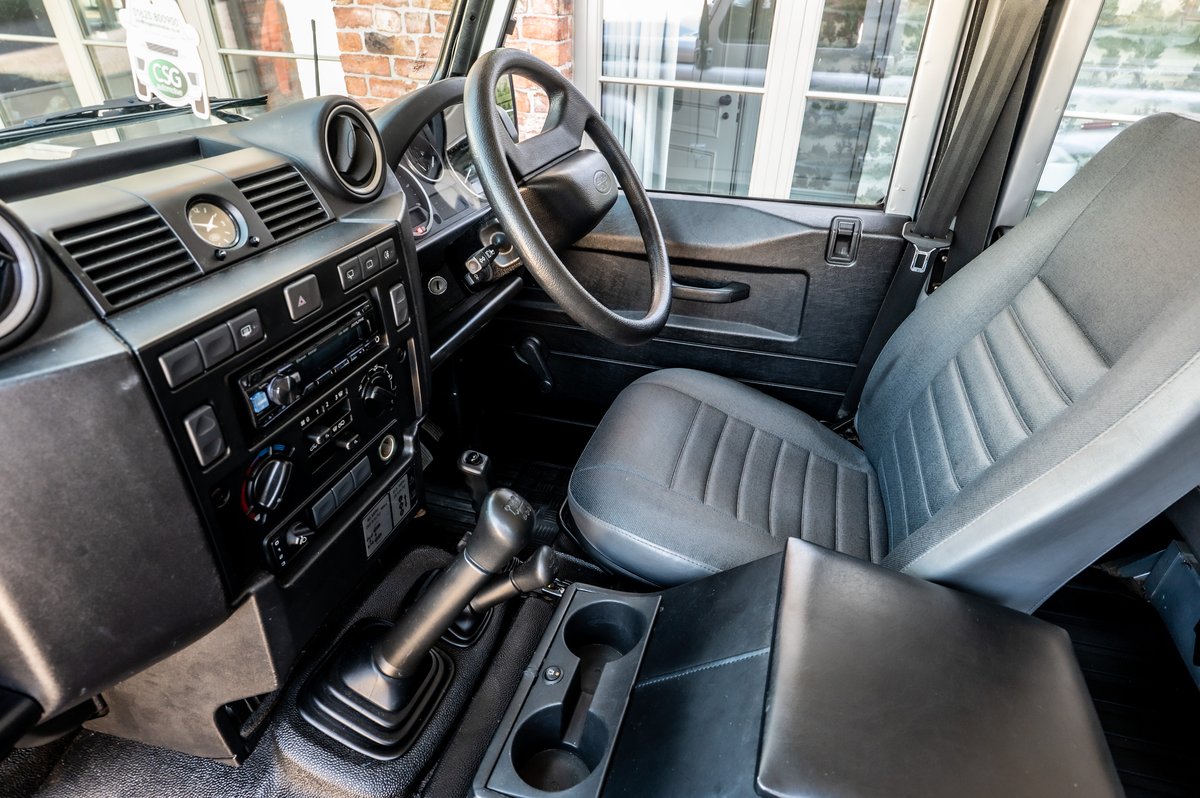 FG59ULD Silver 110 CSG Automotive Land Rover Specialists 4960