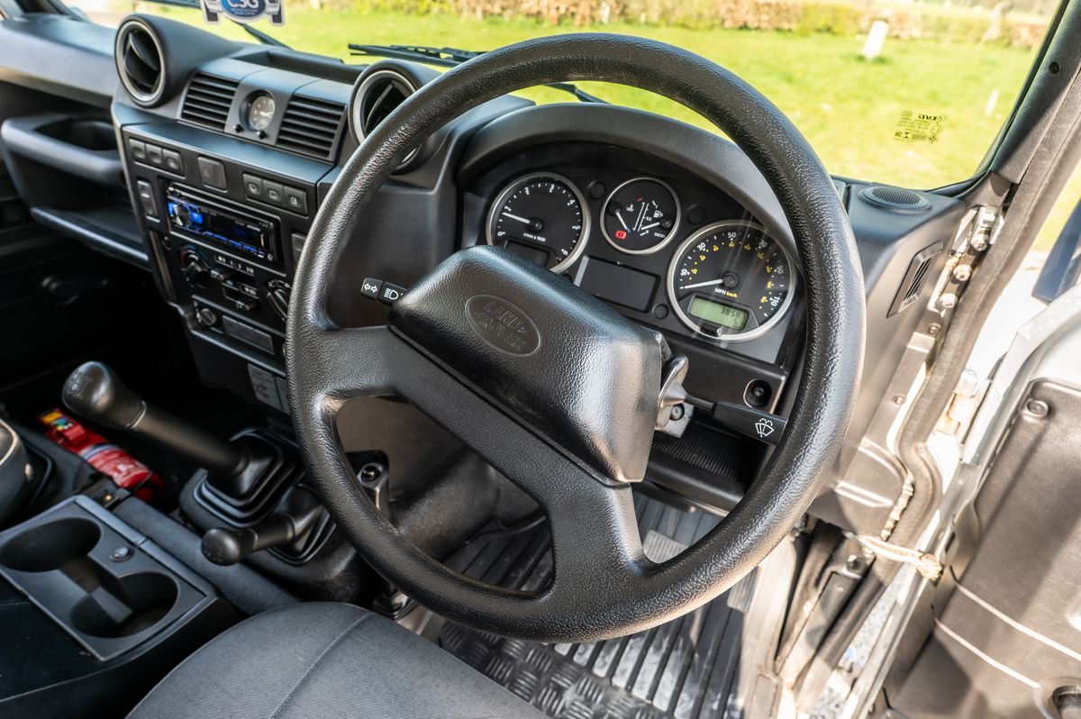 FG59ULD Silver 110 CSG Automotive Land Rover Specialists 5090