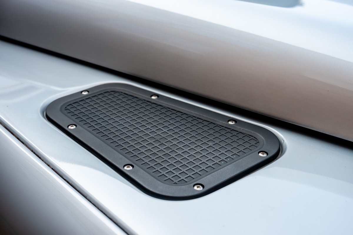 FG59ULD Silver 110 CSG Automotive Land Rover Specialists 9670