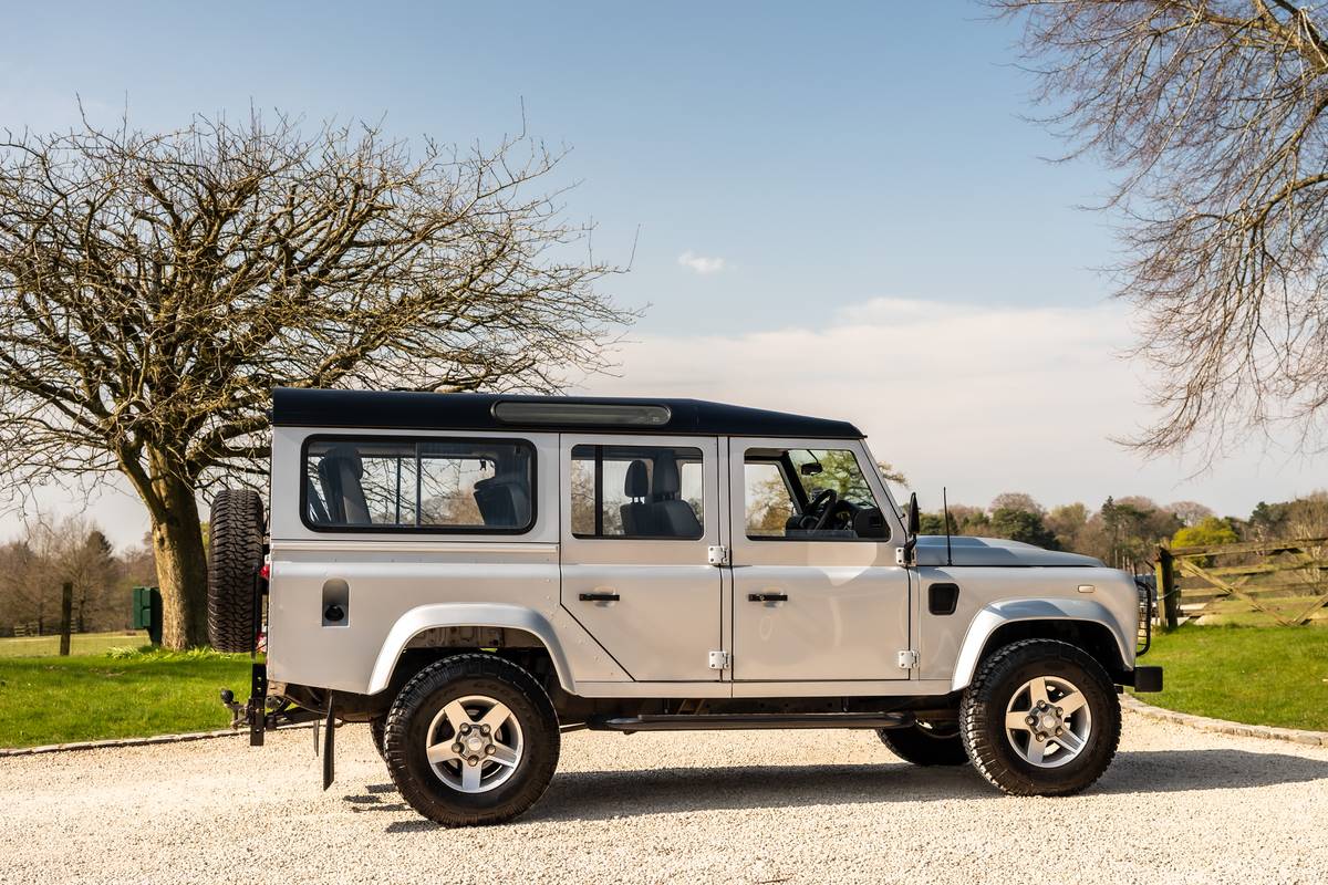 FG59ULD Silver 110 CSG Automotive Land Rover Specialists 9859