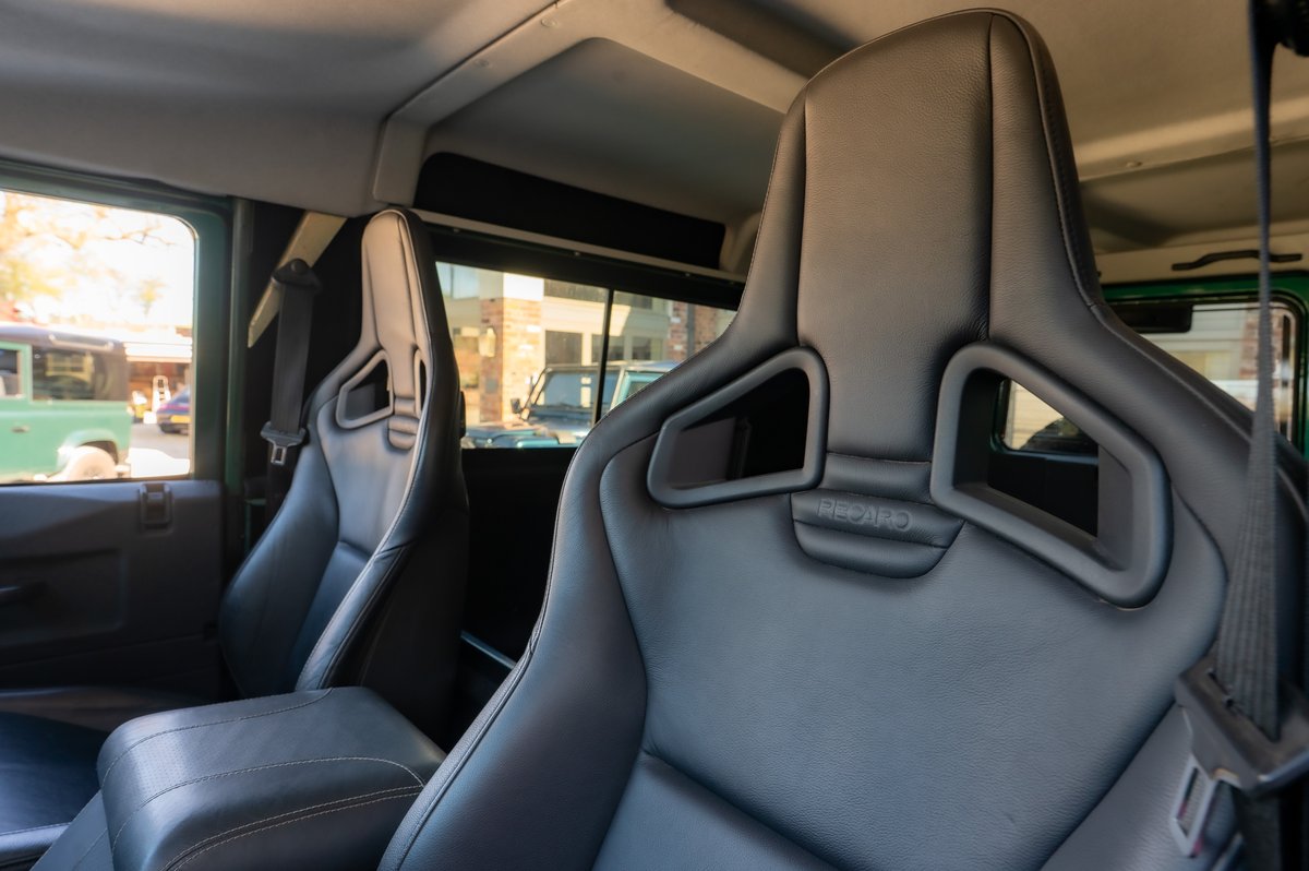 MK06BPY Green Twisted CSG Automotive Land Rover Specialists 3711