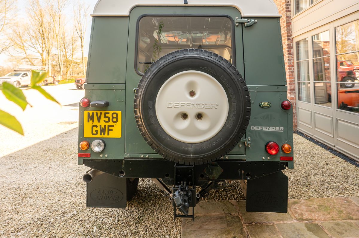 MV58GWF Kewsick Green Plough CSG Automotive Land Rover Specialists 4734