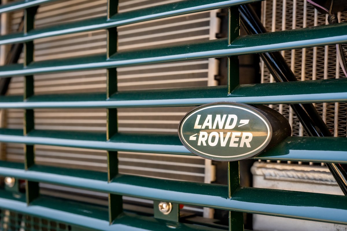 P423SUM CSG Automotive Land Rover Specialists 8358