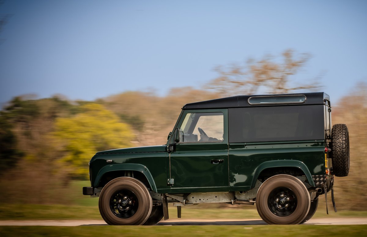 P423SUM CSG Automotive Land Rover Specialists 9423